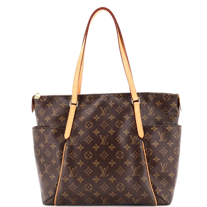 Totally Handbag Monogram Canvas MM