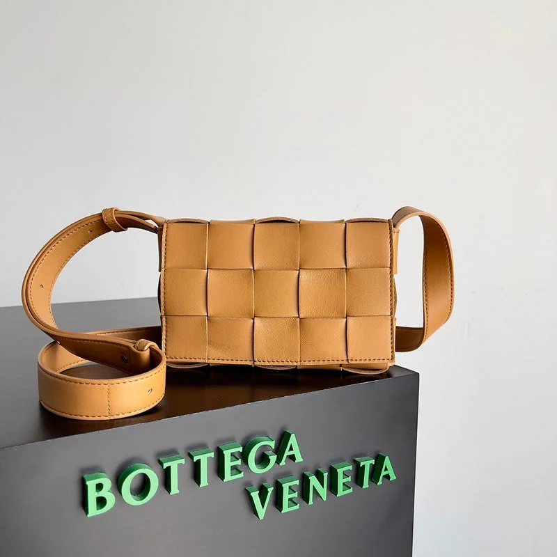 Whimsy Finds - Bottega Veneta Bags - 932