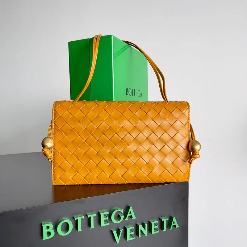 Whimsy Finds - Bottega Veneta Bags - 832