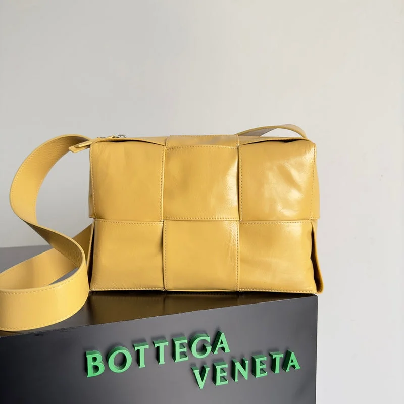 Whimsy Finds - Bottega Veneta Bags - 899