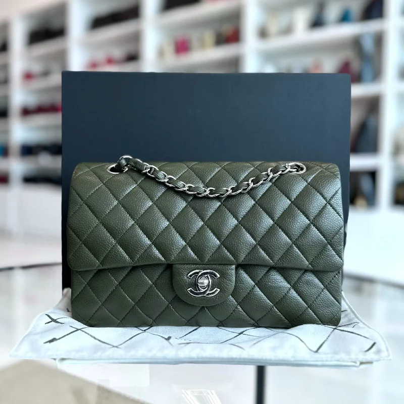 Caviar Quilted Dark Green SHW No 14