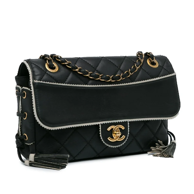 Chanel CC Quilted Lambskin Tassel and Border Embellished Flap Bag (anFwRO)