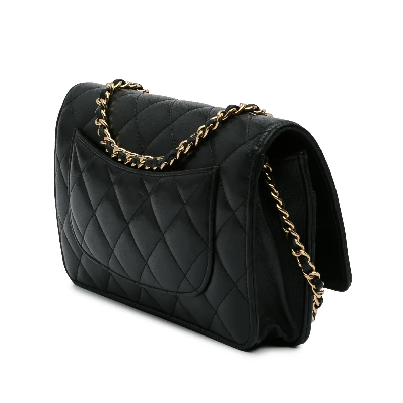 Chanel CC Quilted Lambskin Wallet On Chain (xqMmVF)