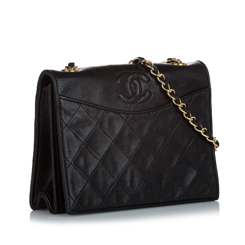 Chanel CC Timeless Lambskin Leather Shoulder Bag (YHmEE4)