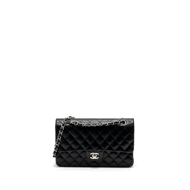 Chanel medium classic double flap bag lambskin black SHW