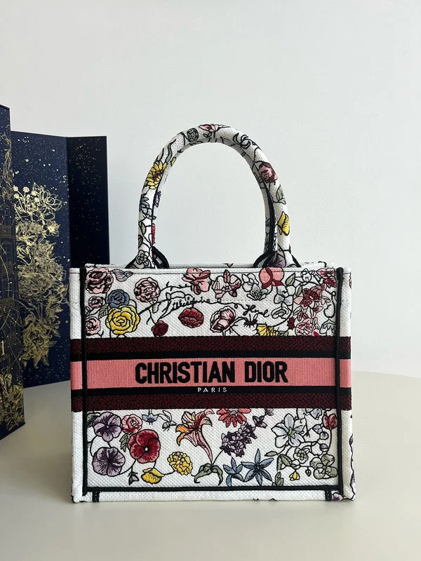 Christian Dior Bags - 550